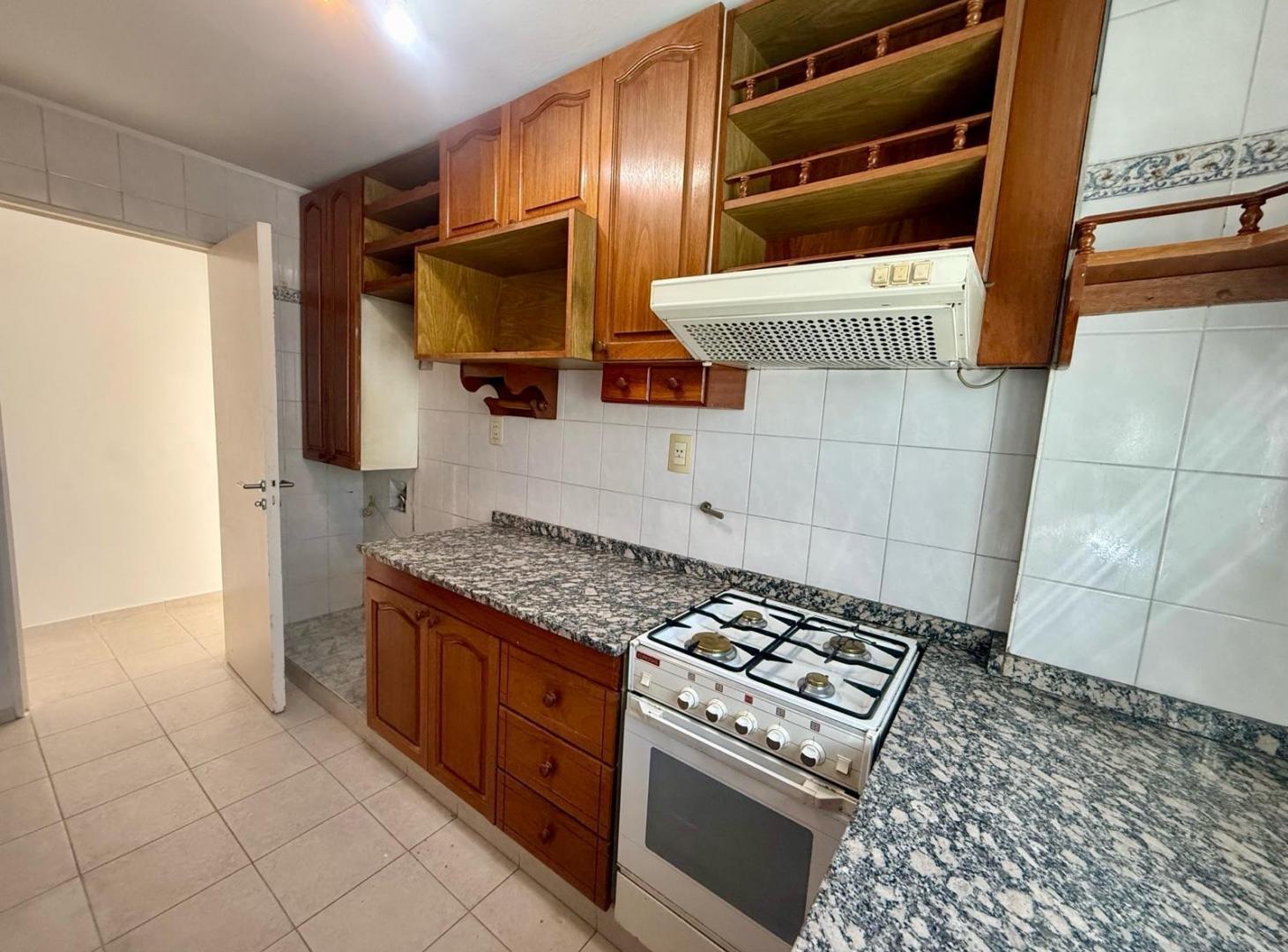 Foto de Se vende dpto 2 dorm y cochera - Centro Tribunales, imagen 4