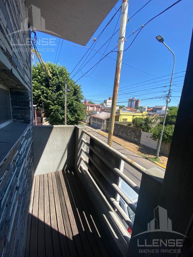 Departamento 3 Ambientes con Cochera y Parrilla en Venta - Berazategui 3