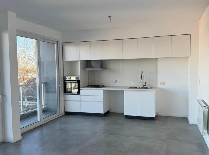 Departamento 4 ambientes con cochera a estrena en venta y alquiler - Bernal Centro 5