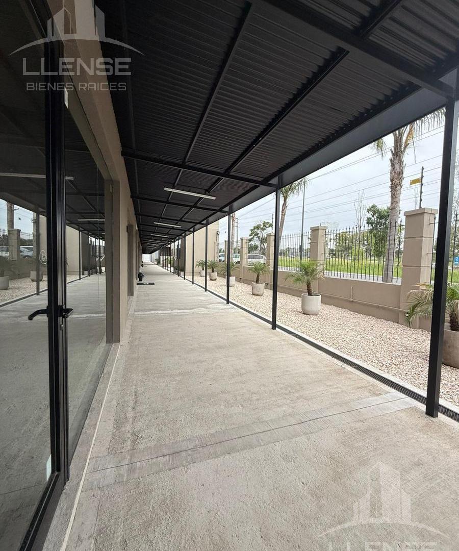 Foto de Local de 53m2 venta y alquiler en Guillermo E Hudson, imagen 2
