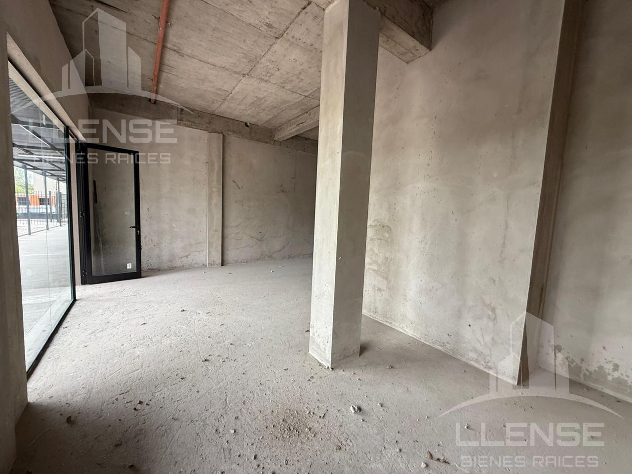 Foto de Local 55m2 venta y alquiler en Guillermo E Hudson, imagen 2