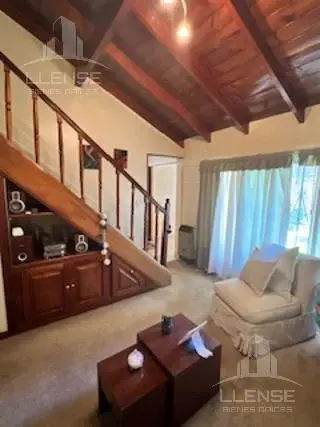 Casa 5 ambientes con pileta en venta - APTO CREDITO - Ranelagh 5