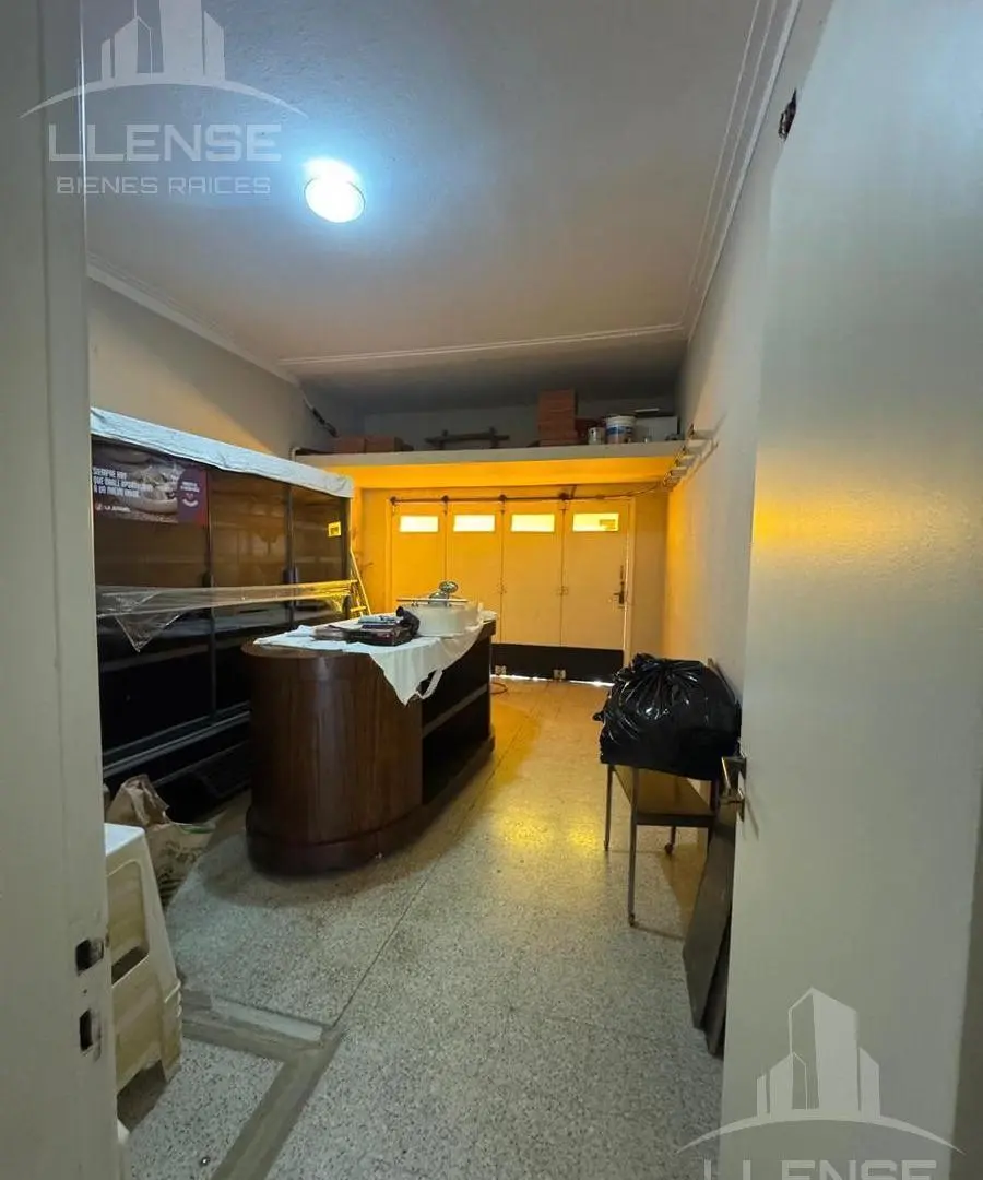 Casa 4 ambientes con departamento de entrada individual en VENTA - Don Bosco 470, Bernal 5