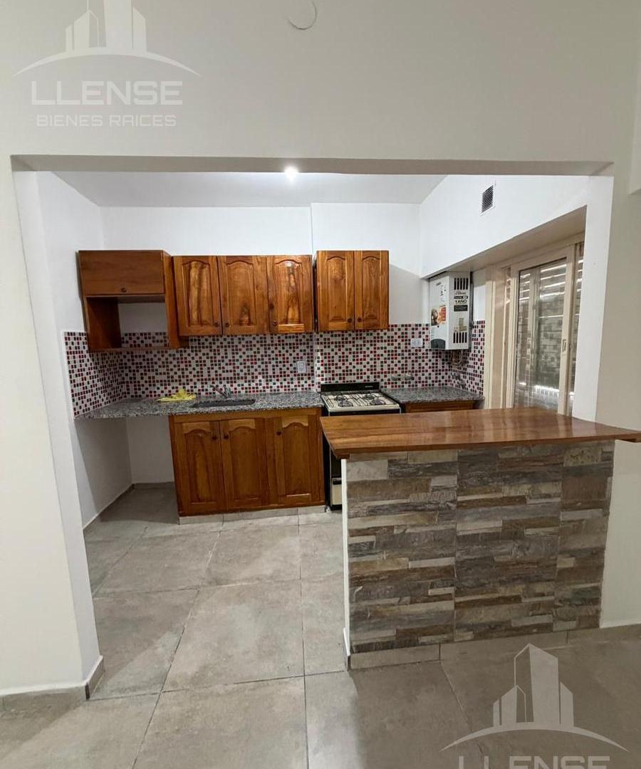 Foto de Departamento 3 ambientes con balcón en alquiler - Quilmes Centro, imagen 2