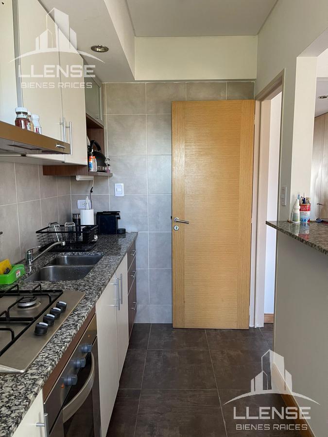 Foto de Departamento 2 ambientes con cochera en alquiler - Quilmes centro, imagen 4