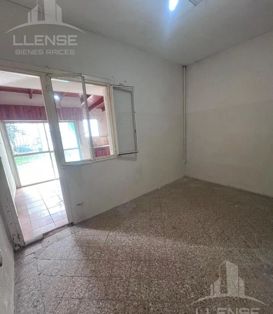 Casa 4 ambientes en alquiler - Ezpeleta Centro 4
