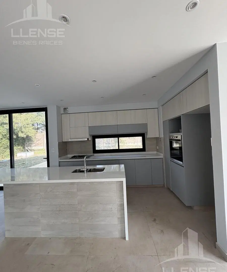 Casa 5 ambientes a estrenar en venta - APTA CREDITO - Las Golondrinas 5