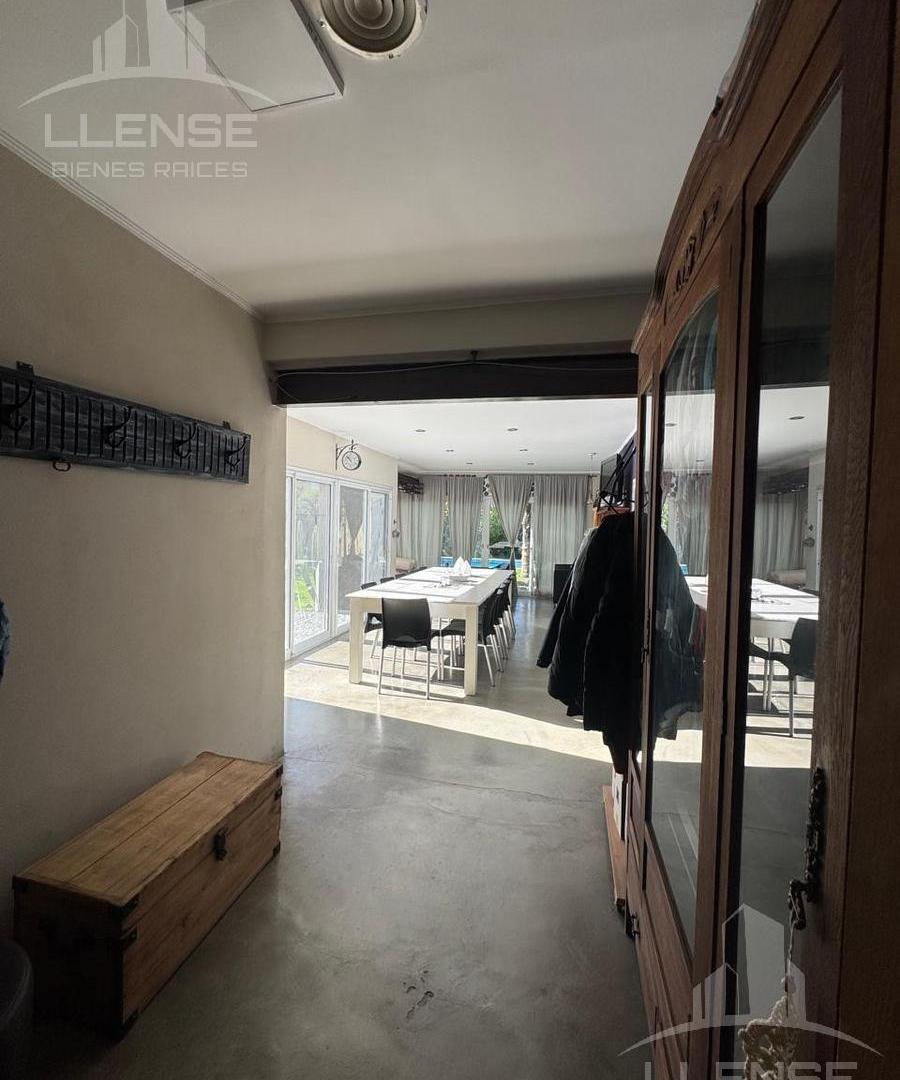 Foto de Casa 4 ambientes en dos plantas en alquiler - Barrio Privado Ombúes de, imagen 2