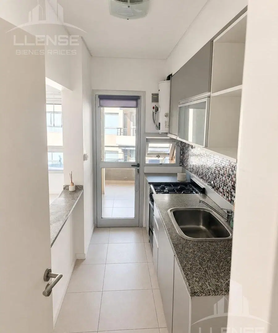Departamento 3 ambientes con balcón y cochera en alquiler - Fincas de Iraola II 1
