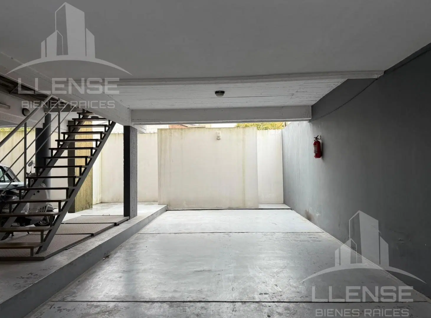 Departamento 2 ambientes con cochera cubierta en alquiler - Quilmes centro 5