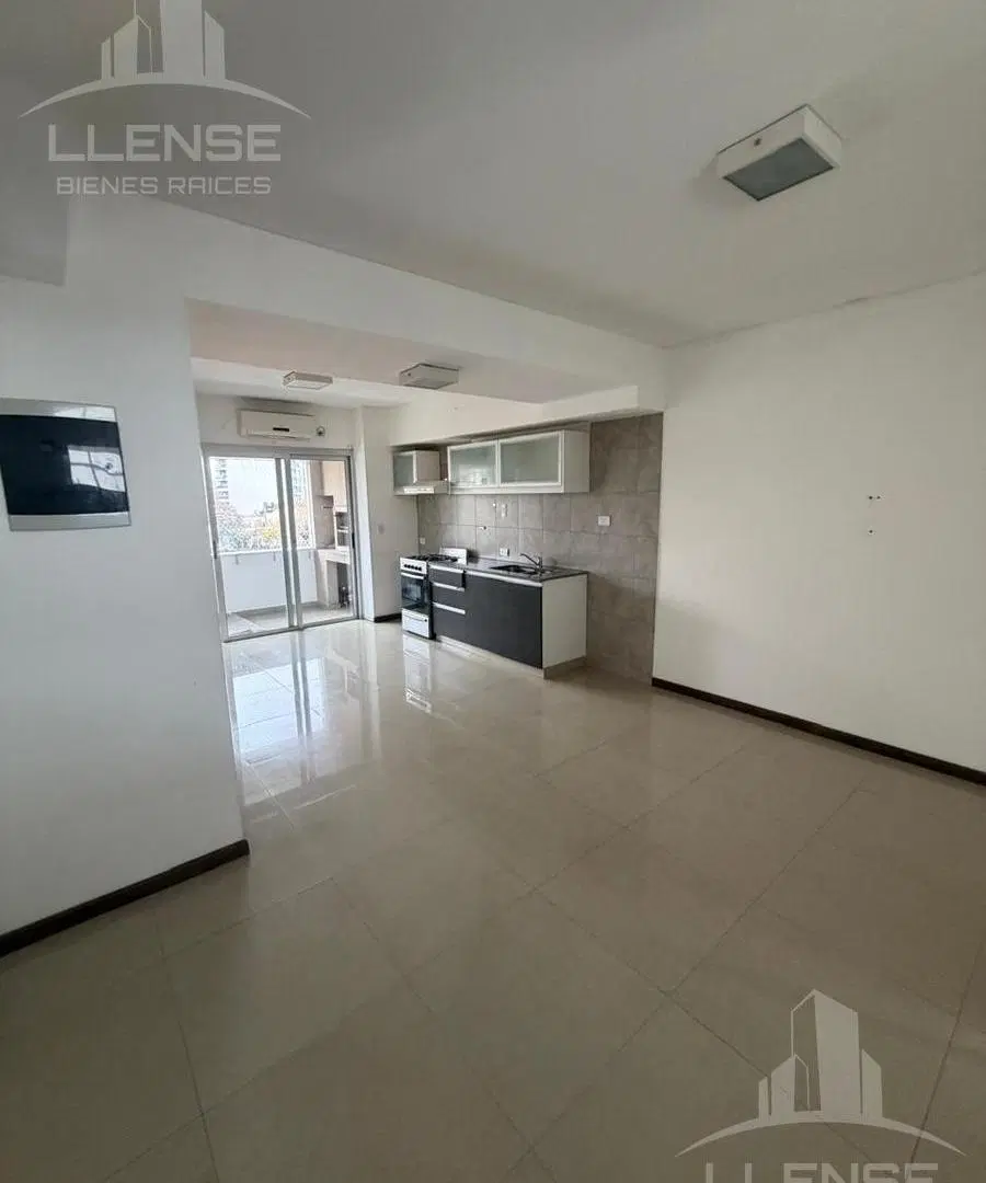 Departamento 2 ambientes con balcón y cochera cubierta en venta y alquiler - APTO CREDITO - Quilmes 2