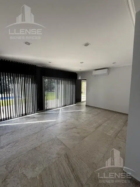 Casa 5 ambientes con pileta en alquiler - Las Golondrinas 3
