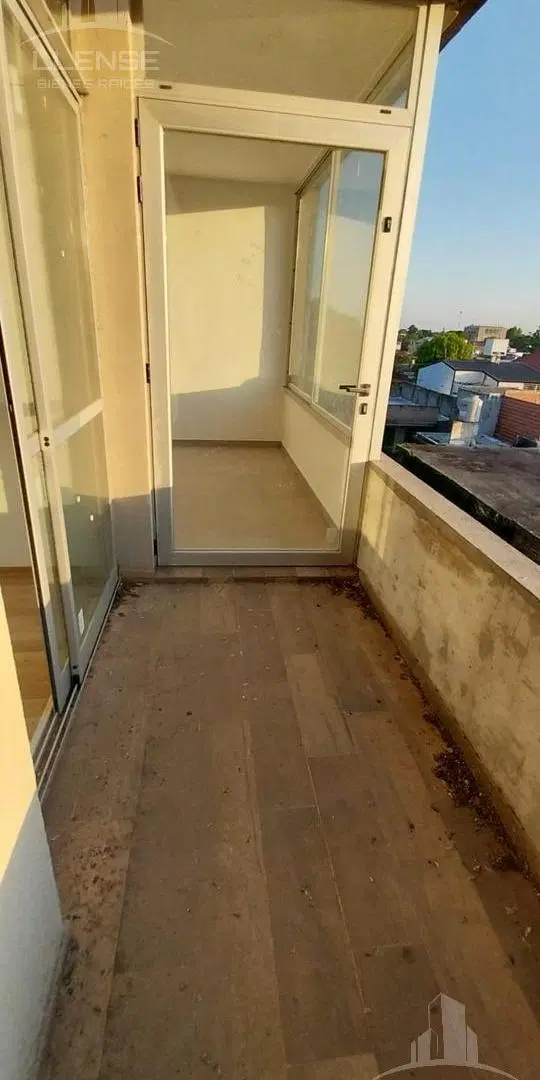 Departamento 2 ambientes con balcon en alquiler - Ezpeleta Este 5