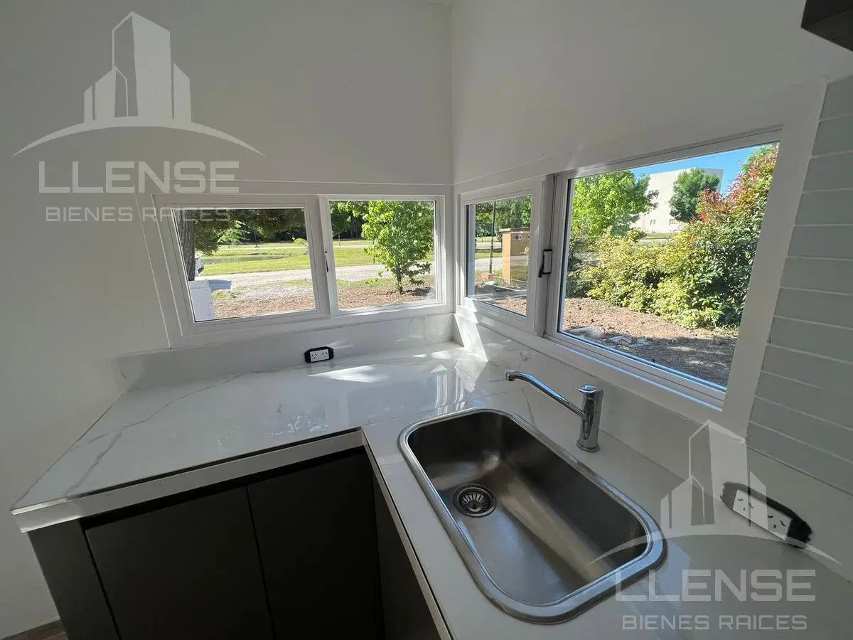 Casa 3 ambientes en venta y alquiler - Tenis Lawn Club Verónica - 90 km de la ciudad de La plata 5