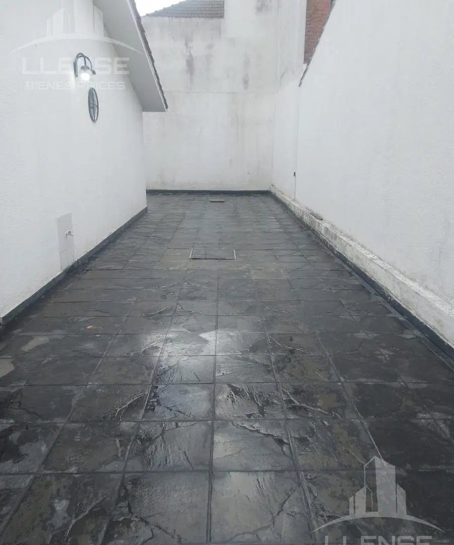 Casa 4 ambientes en venta -  Quilmes Oeste 3