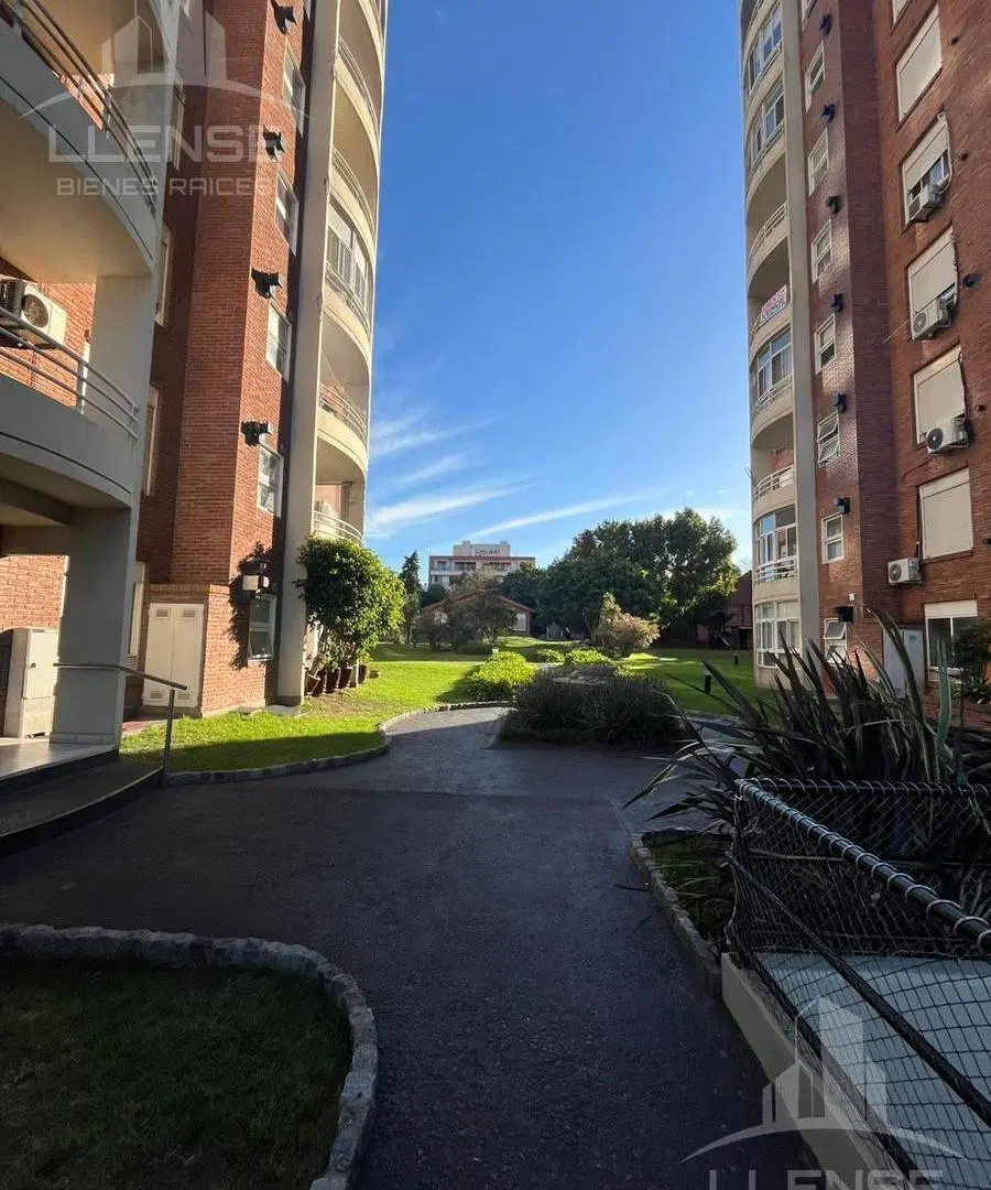 Departamento 3 ambientes en venta - APTO CREDITO - OPCIONAL COCHERA - Torres de bernal 4