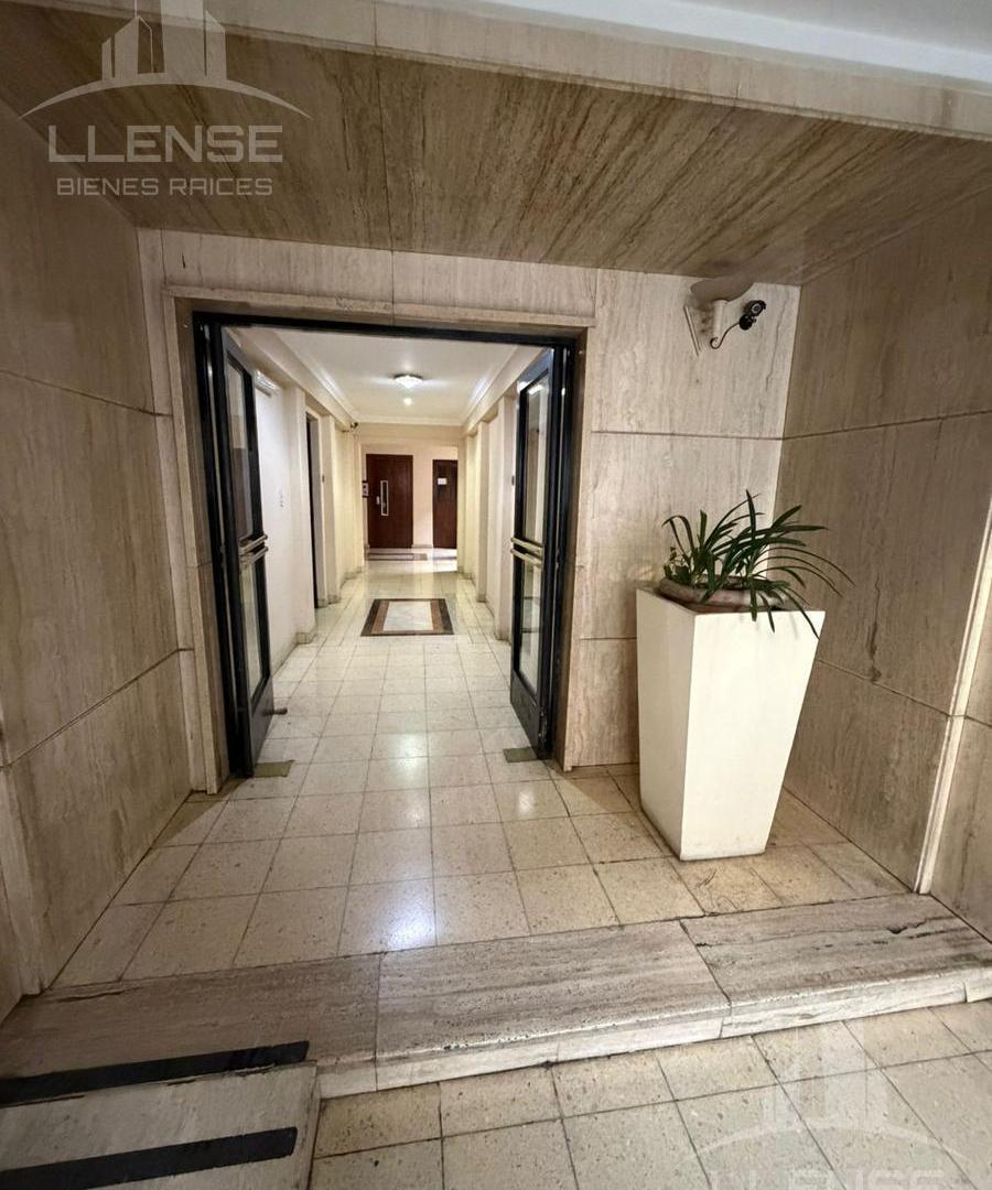 Foto de Departamento 4 ambientes con balcón en venta - Quilmes, imagen 4