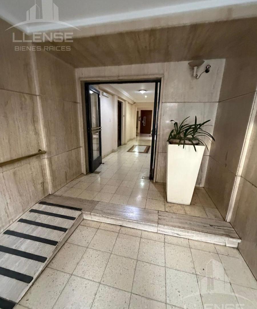 Foto de Departamento 4 ambientes con balcón en venta - Quilmes, imagen 3