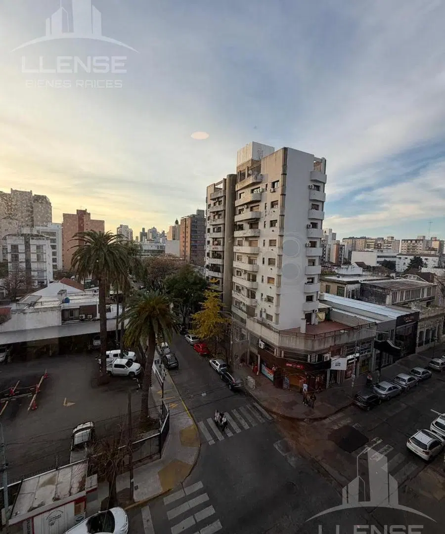 Departamento 2 ambientes con balcón y cochera en alquiler - Quilmes 3