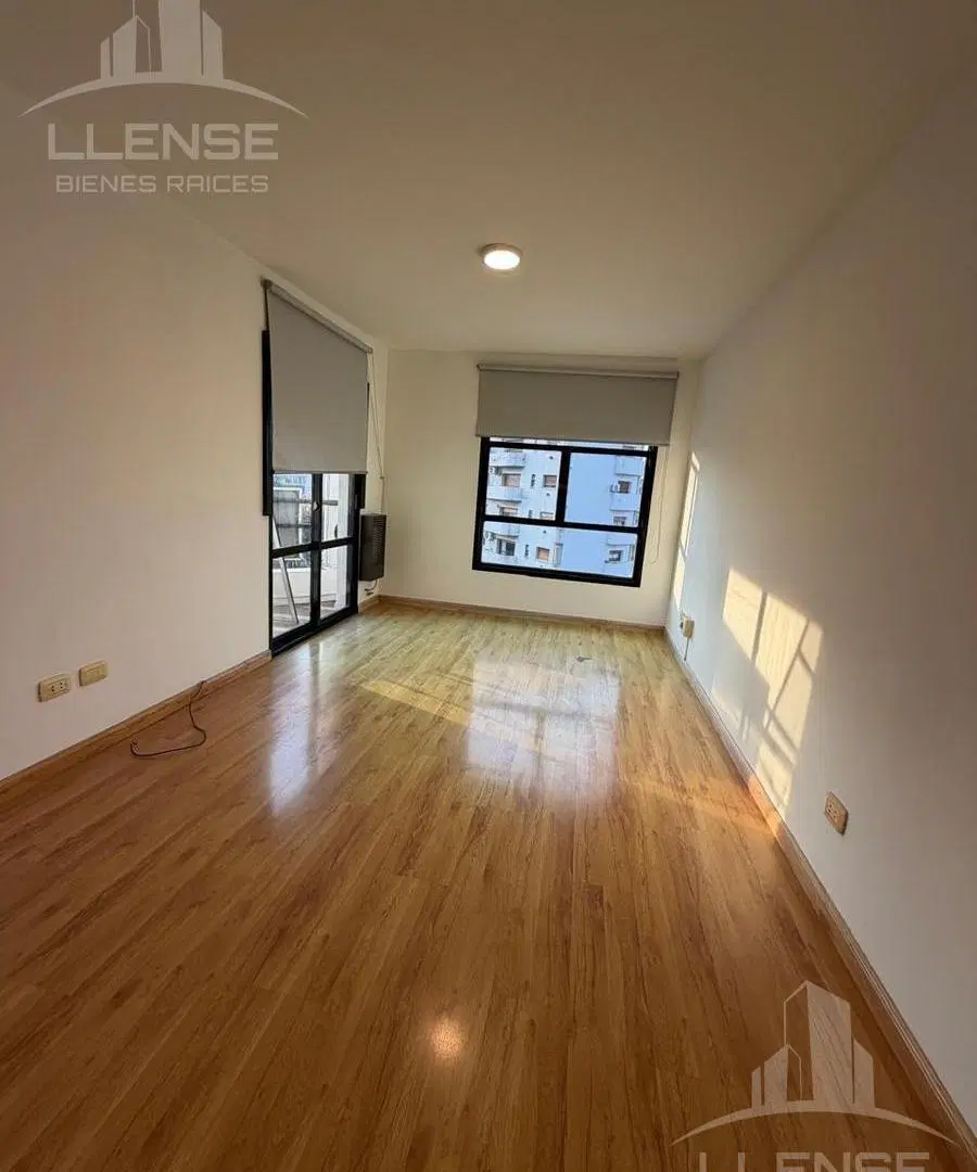 Departamento 2 ambientes con balcón y cochera en alquiler - Quilmes 4
