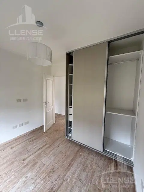 Casa 4 ambientes con pileta en alquiler - Guillermo E Hudson 2