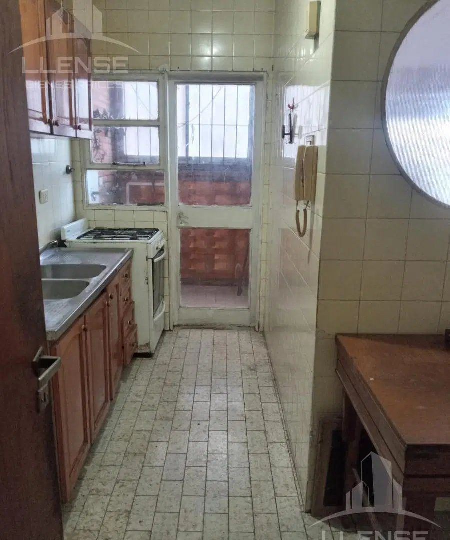 Departamento 3 ambientes con balcón en alquiler - Quilmes 3