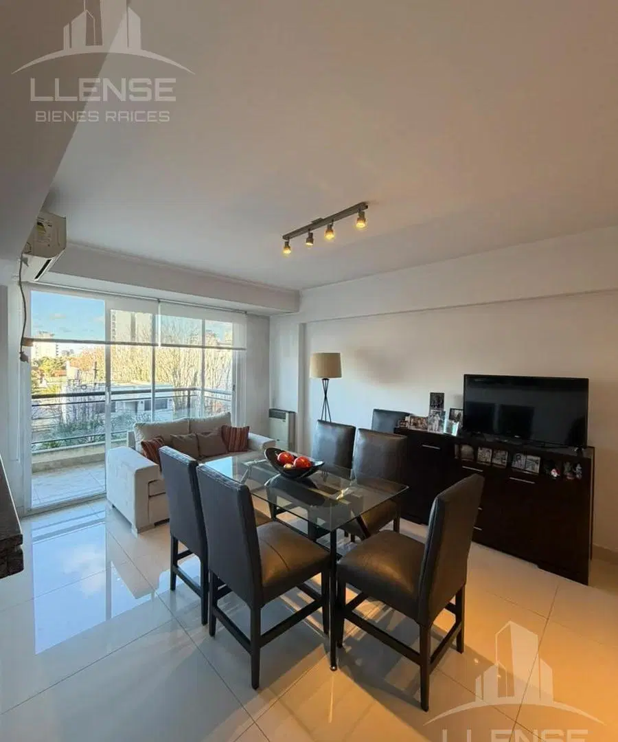 Departamento 3 ambientes con balcón y baulera en venta - Bernal 3