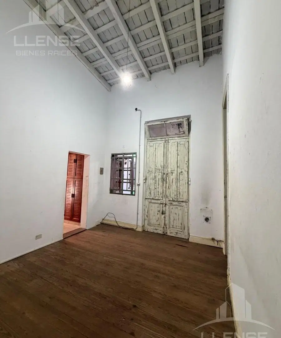 Casa 6 ambientes con jardín y cochera - ALQUILER COMERCIAL - Quilmes Centro 4