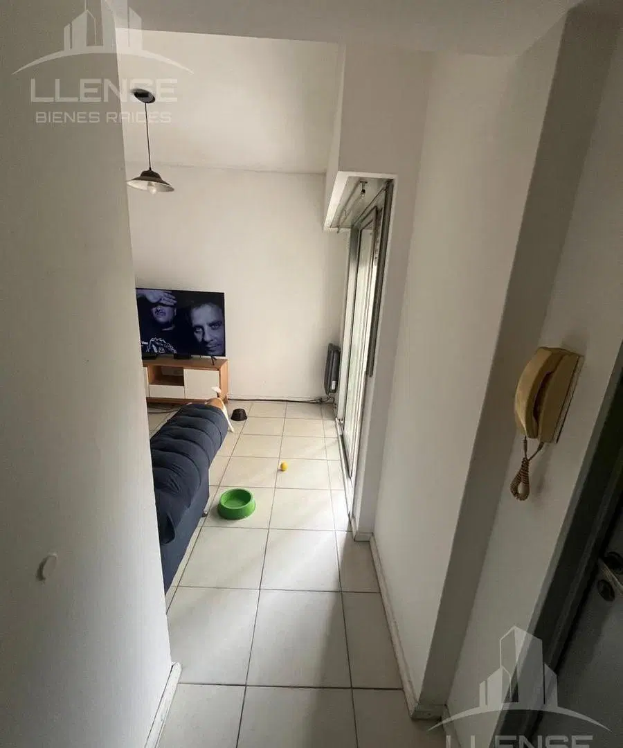 Departamento 2 ambientes con balcón francés en alquiler - Quilmes centro 5