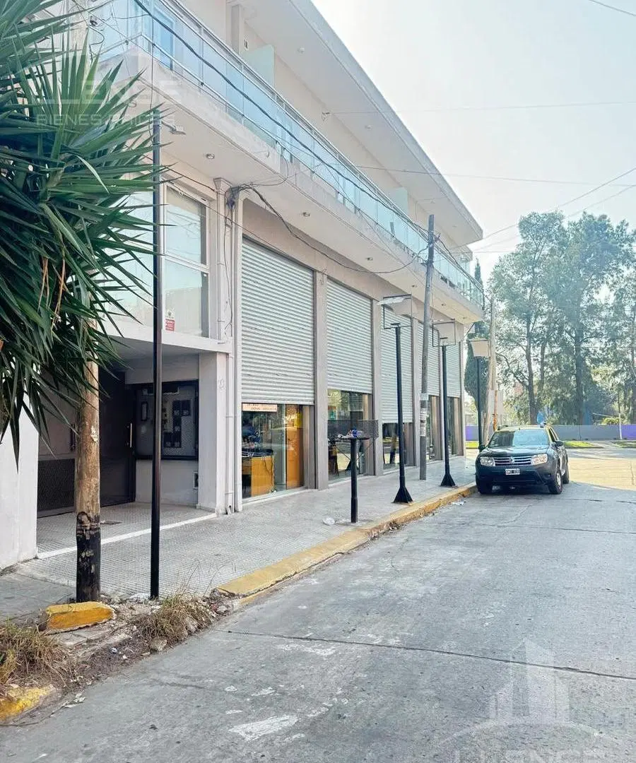 Departamento 2 ambientes con balcón en alquiler - Ezpeleta Centro 2