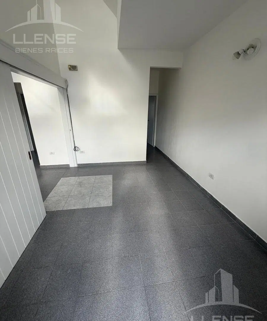 Departamento 3 ambientes reciclado en venta, terraza quincho, primer piso APTO CREDITO Quilmes Oeste 3
