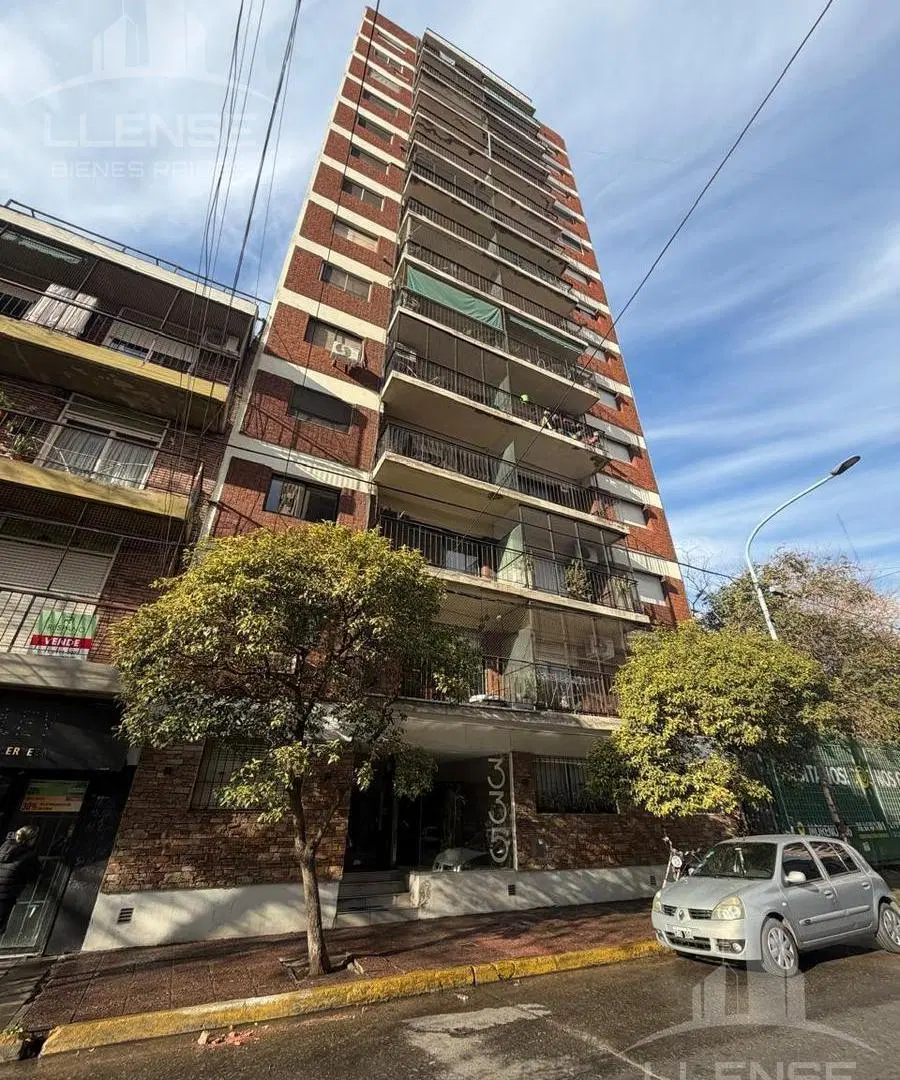 Departamento 3 ambientes con balcón en venta - Quilmes Centro 2