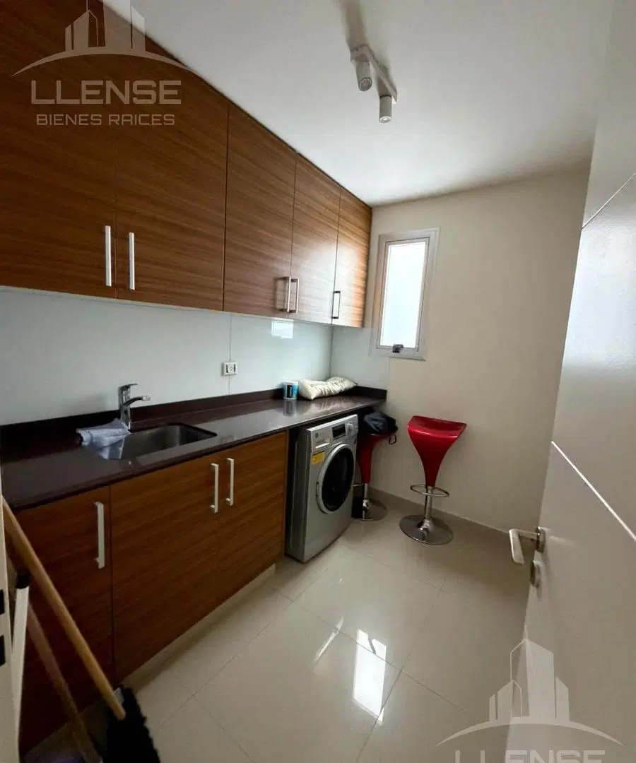 Casa en dos plantas, 6 ambientes en venta, Barrio Privado Los Troncos 3