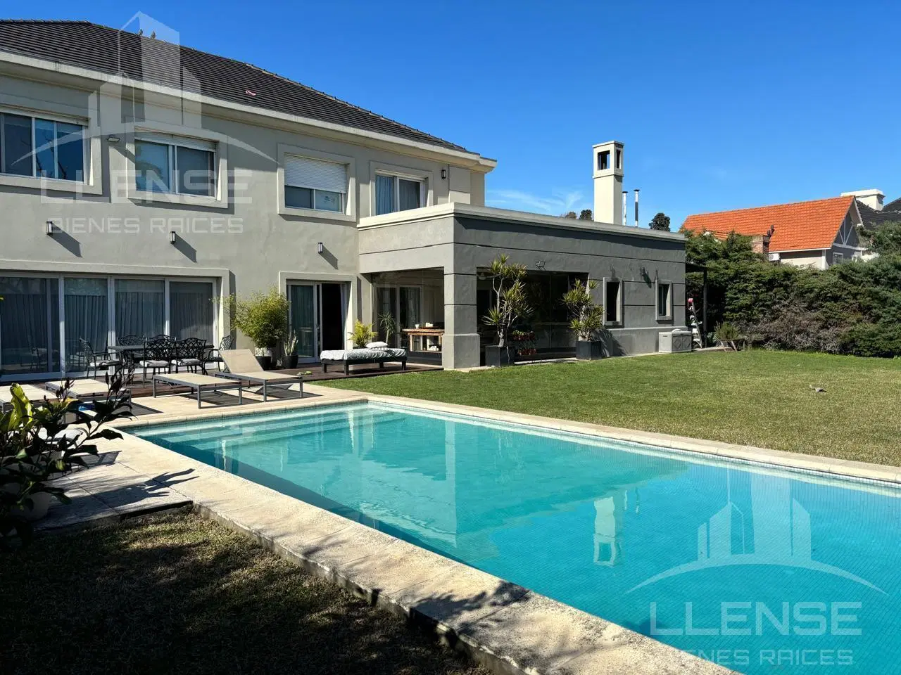 Casa de categoría 8 ambientes sobre 2 lotes en venta y alquiler - Barrancas de Guido Quilmes 5