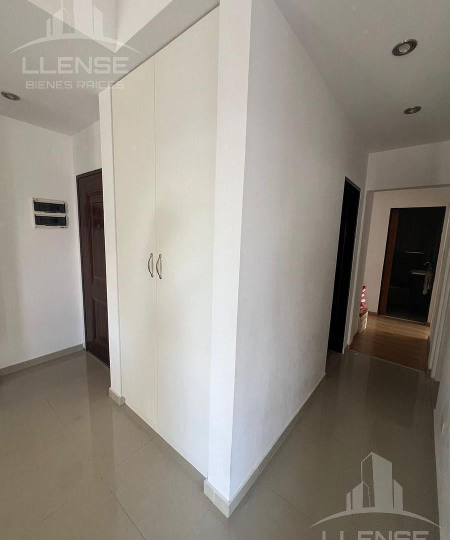 Foto de Departamento 3 ambientes con balcón y cochera en alquiler - Bernal Centro, imagen 5
