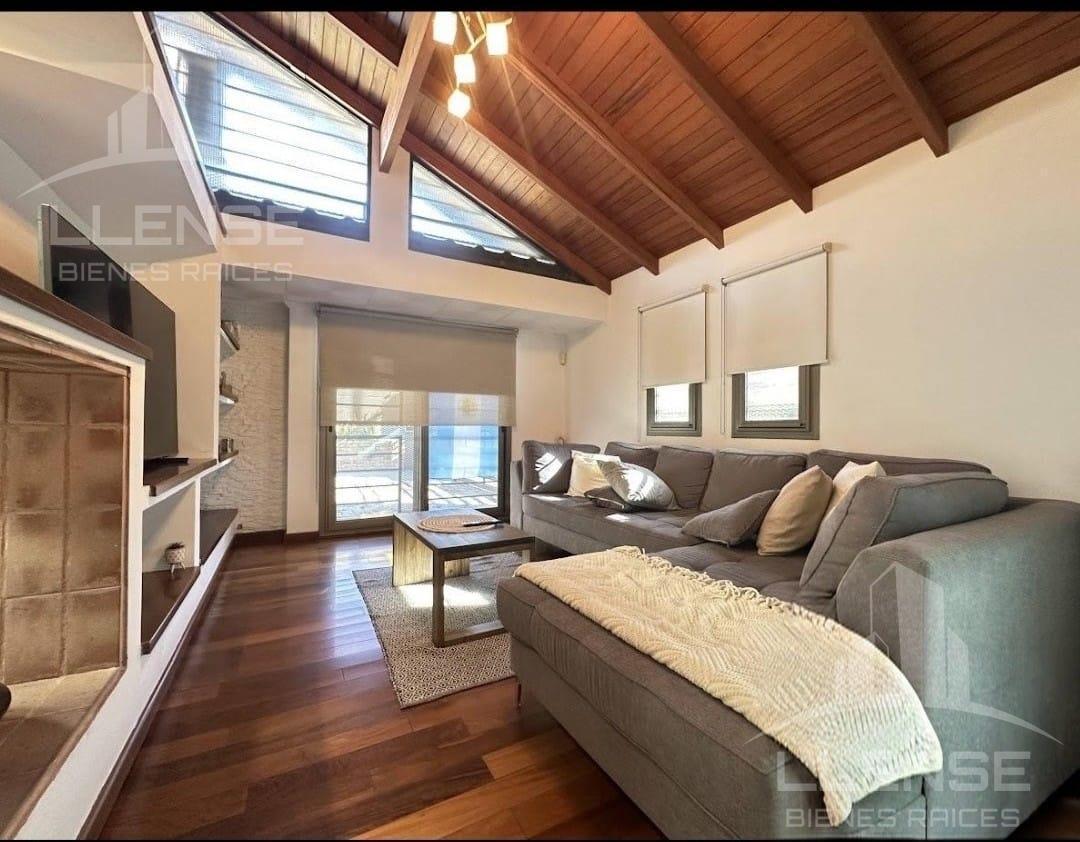 Foto de Chalet de 5 ambientes en venta en Quilmes Oeste | Quincho, pileta y, imagen 5