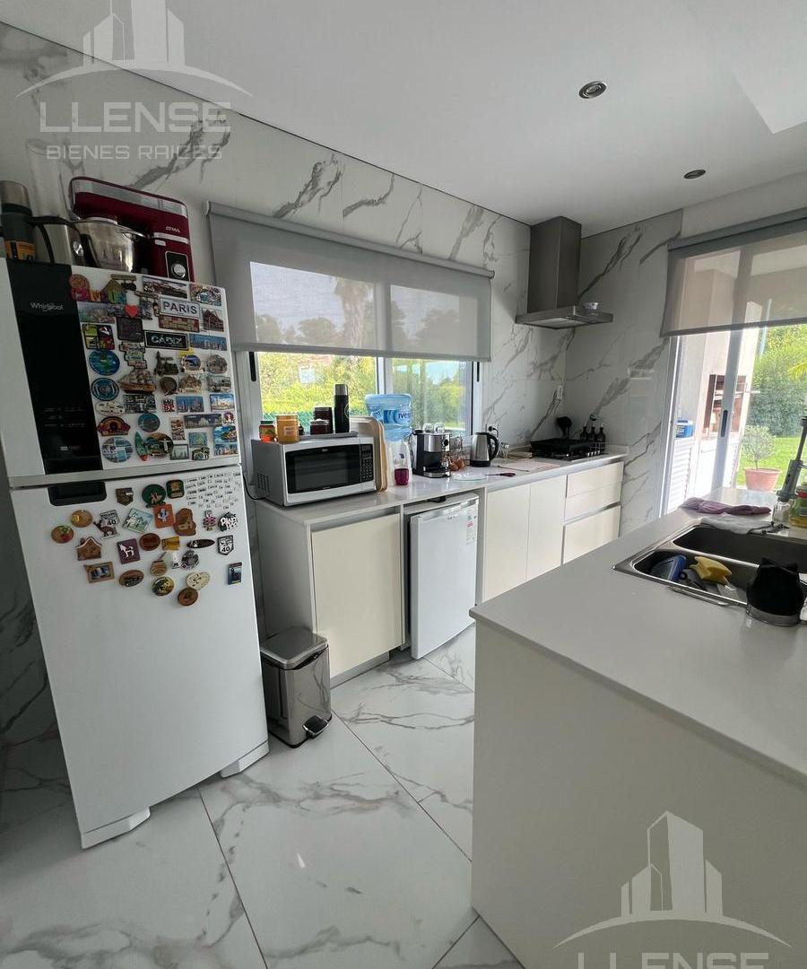 Foto de Casa 5 ambientes en 2 plantas con piscina en alquiler - Hudson Park, imagen 5
