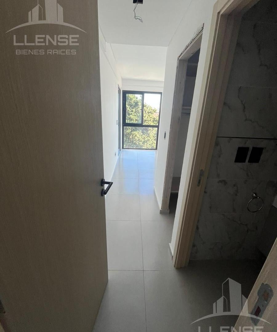 Foto de Departamento 2 ambientes, 2 balcones, cochera baulera a estrenar en, imagen 2