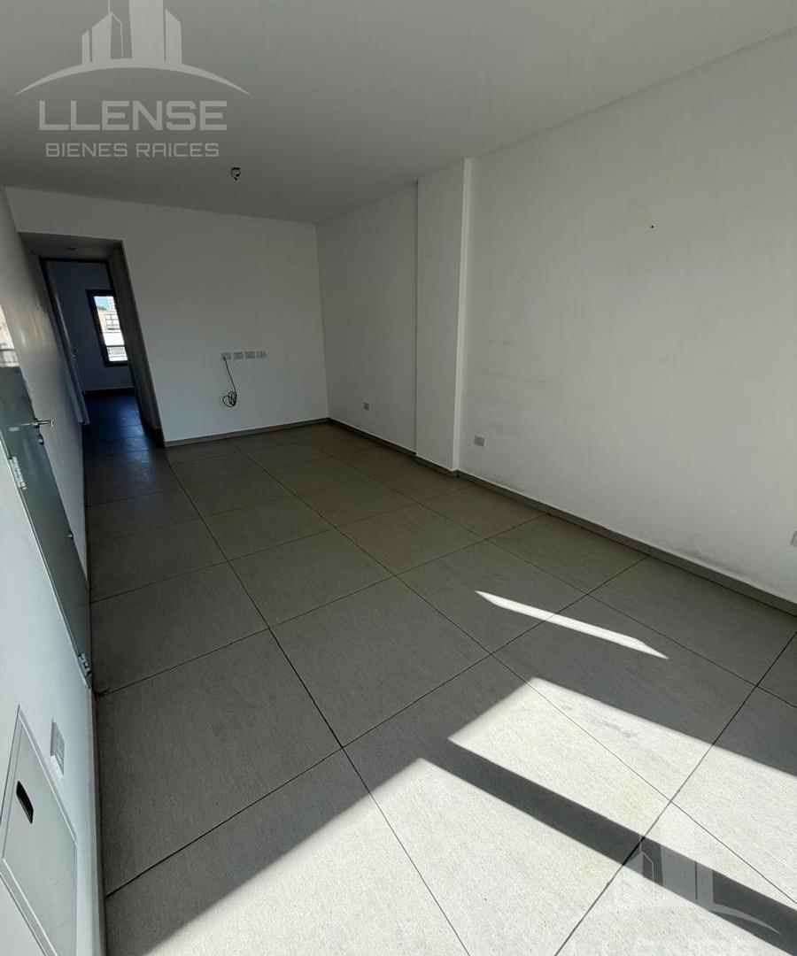 Foto de Departamento 2 ambientes con balcón al frente, cochera y baulera en, imagen 4