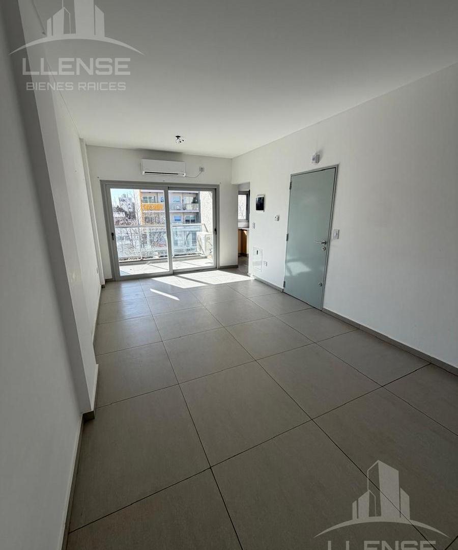 Foto de Departamento 2 ambientes con balcón al frente, cochera y baulera en, imagen 5