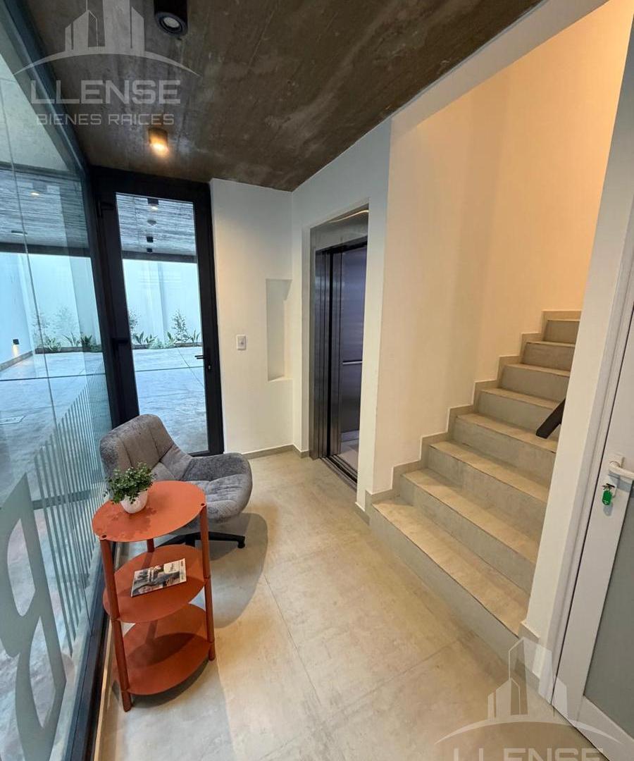 Foto de Exclusivo departamento 2 ambientes con cochera y terraza propia a, imagen 5