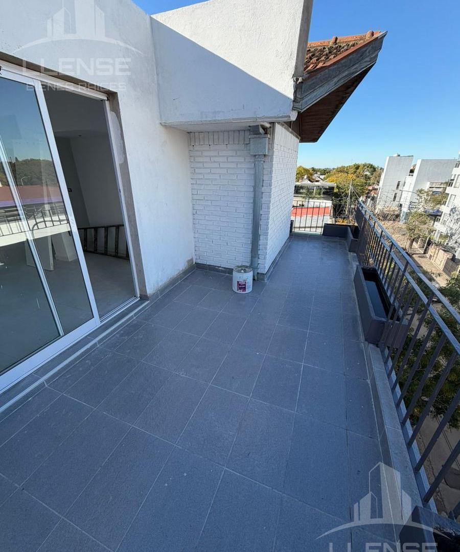 Foto de Departamento de 3 ambientes con terraza parrilla lavadero y cochera con, imagen 5
