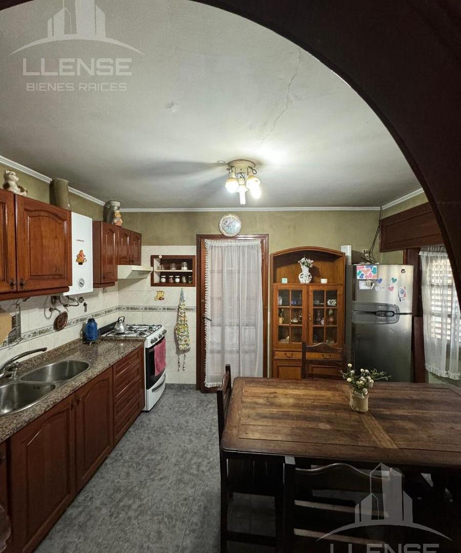 Foto de Casa 4 ambientes con jardín en venta - Hudson, imagen 5