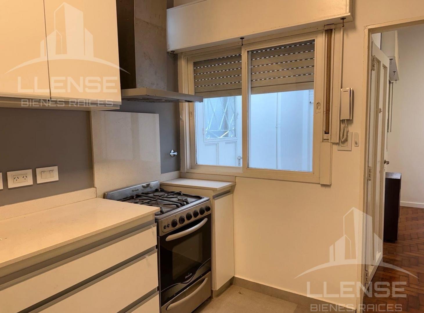 Foto de Departamento 2 ambientes en planta baja con patio propio en alquiler, imagen 2