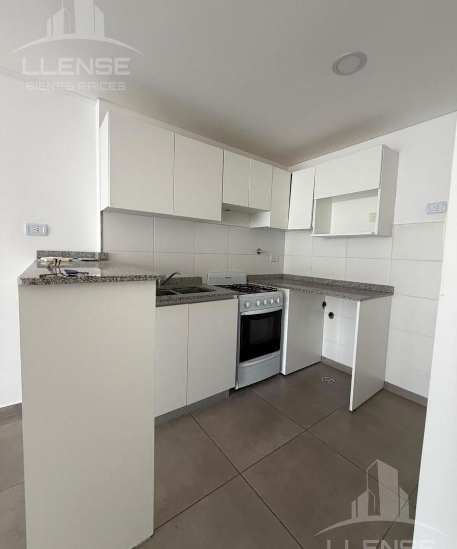Foto de Departamento 2 ambientes con cochera, en venta Quilmes Centro, Apto, imagen 3