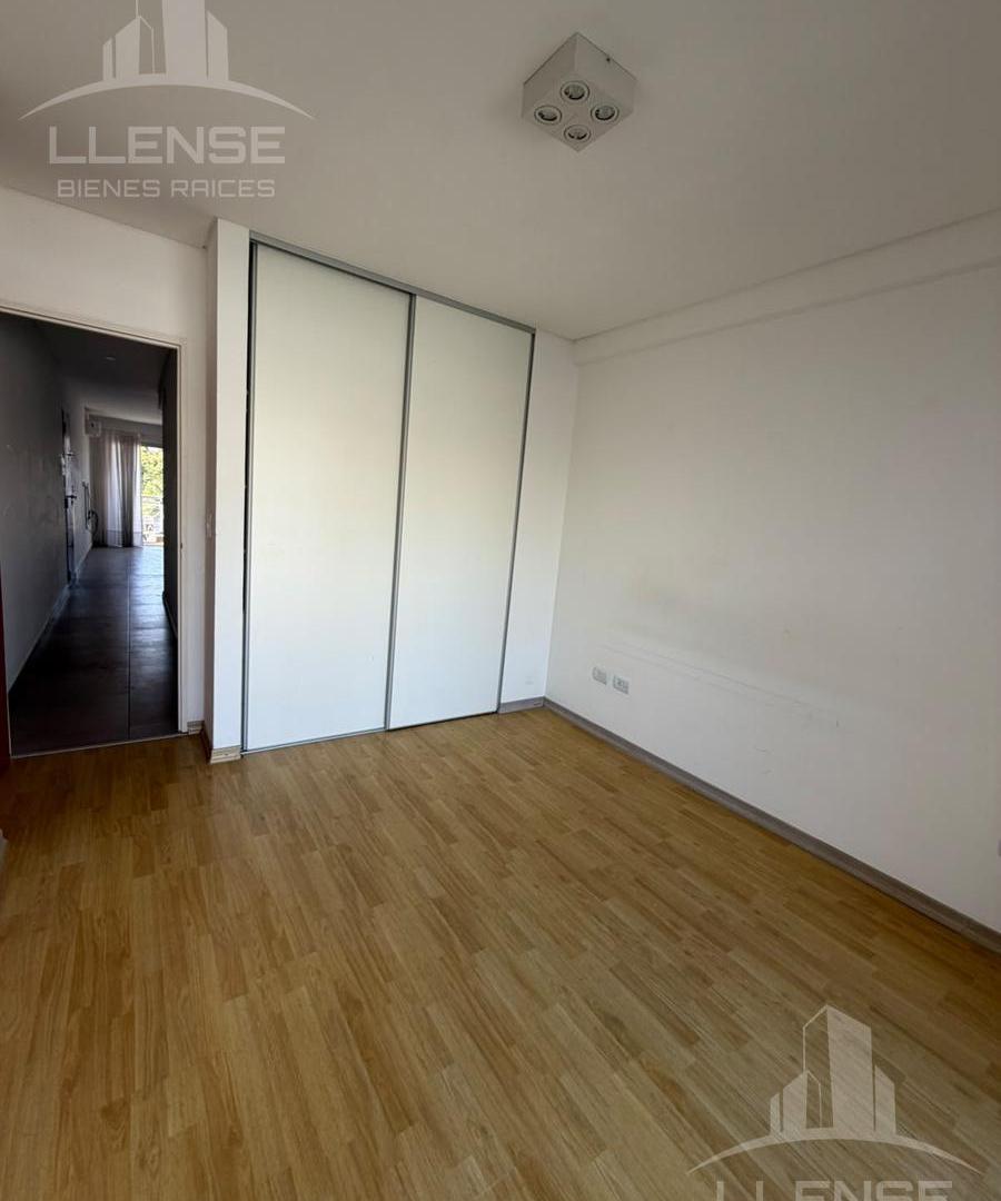 Foto de Departamento 2 ambientes con cochera, en venta Quilmes Centro, Apto, imagen 1