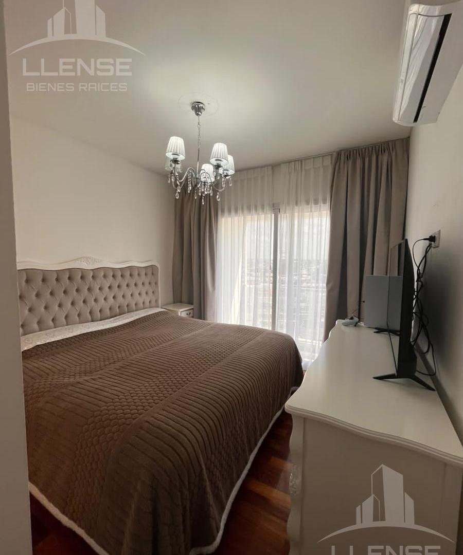 Foto de Departamento 3 ambientes de categoría con cochera vista al río en venta, imagen 3