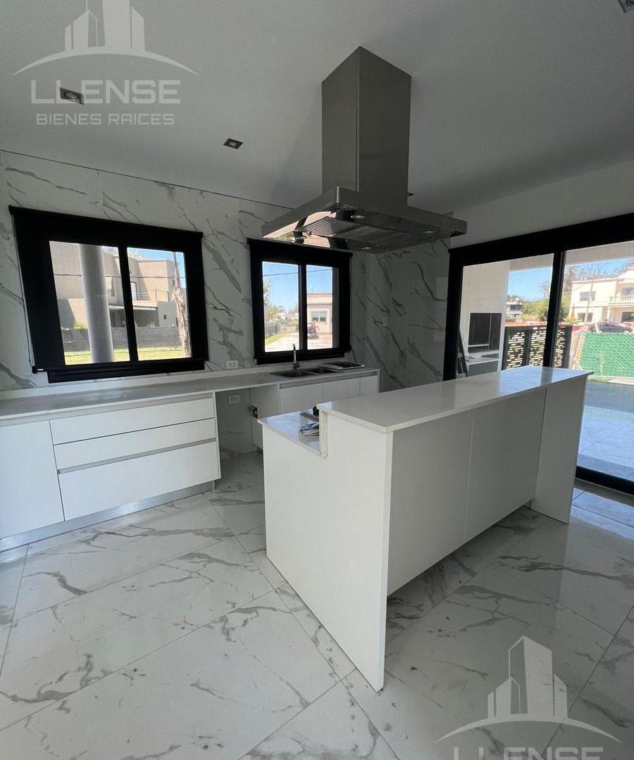 Foto de Casa 3 ambientes en alquiler con pileta - Hudson Park, imagen 2