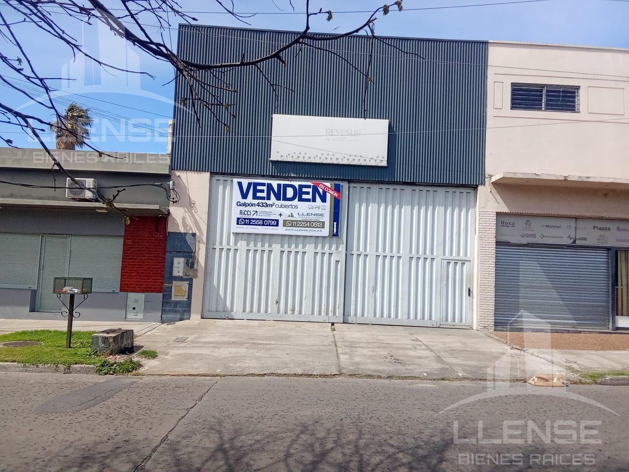 Foto de Galpón de aprox 450m2 en venta - APTO CREDITO - Bernal Oeste, imagen 1