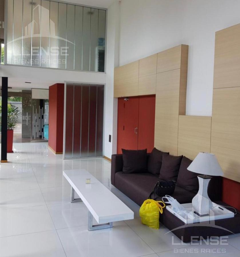 Foto de Semipiso de categoría 4 ambientes con 3 cocheras y bauleras en venta y, imagen 3